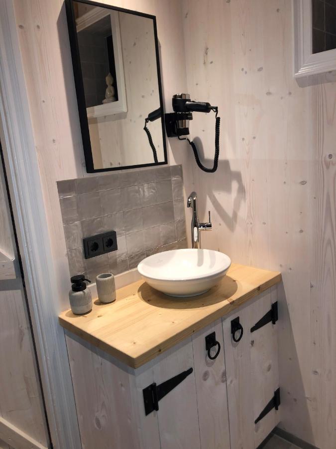 Luxury Chalets מוניקנדאם מראה חיצוני תמונה