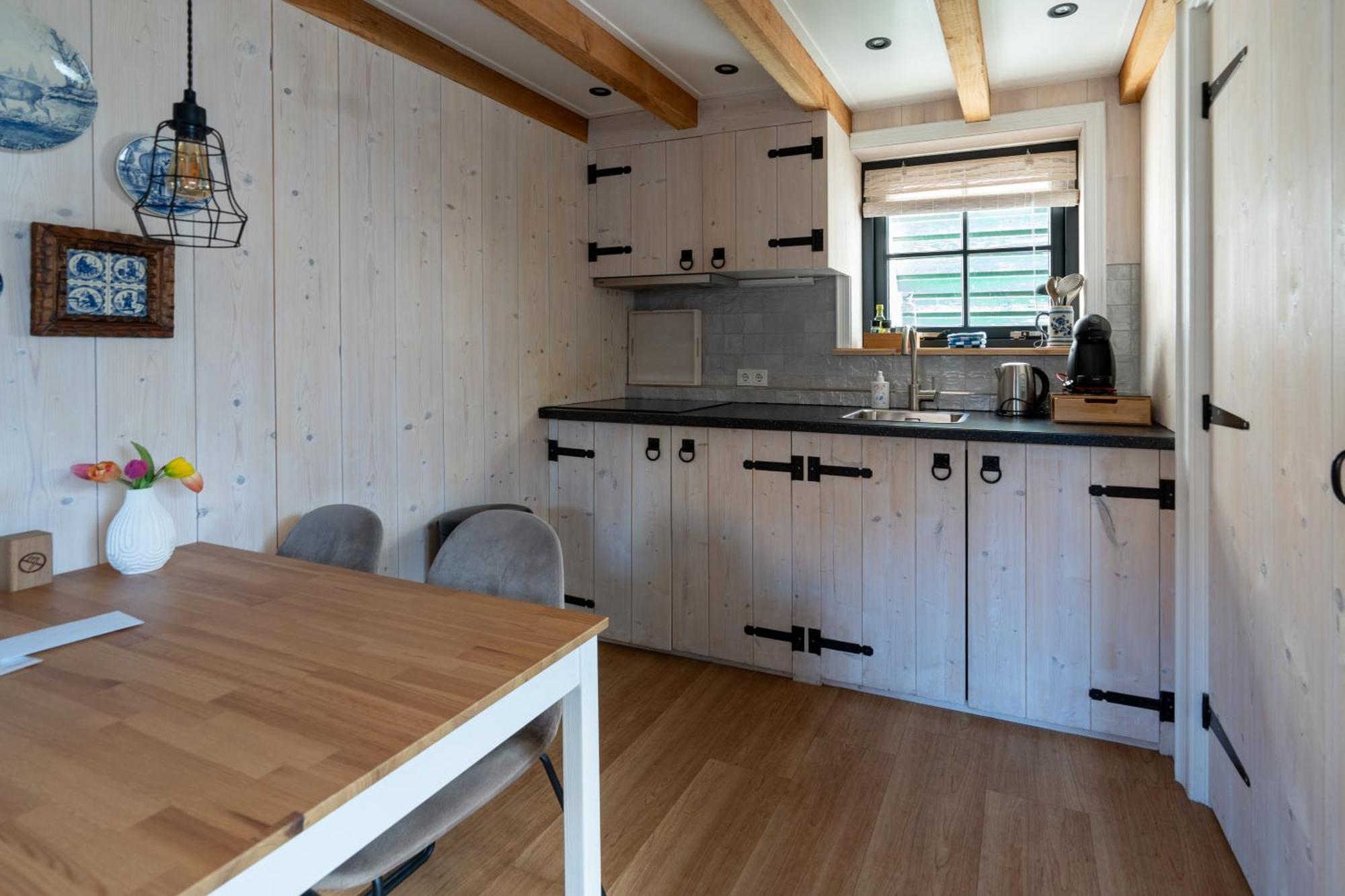Luxury Chalets מוניקנדאם מראה חיצוני תמונה